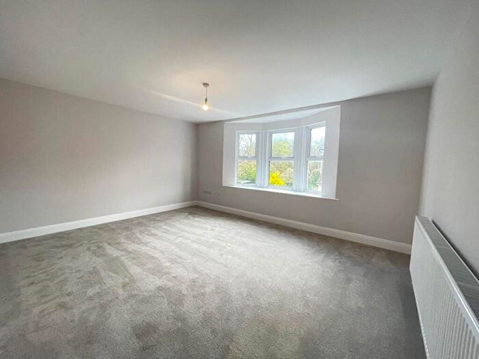 2 Bedroom Apartment To Rent In High Street, Sunninghill, SL5