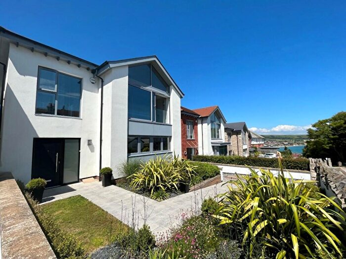 4 Bedroom Detached House For Sale In Drummond Road, Swanage, Dorset, BH19