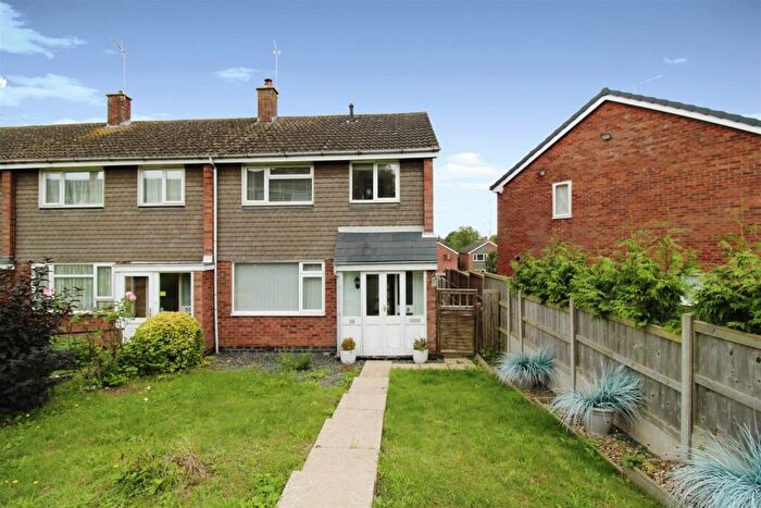 3 Bedroom End Of Terrace House To Rent In Lennon Close, Hillmorton, Rugby, CV21