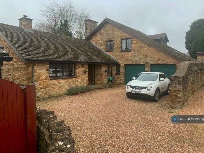 4 Bedroom Detached House To Rent In Yew Tree Rise, Croughton, Brackley, NN13