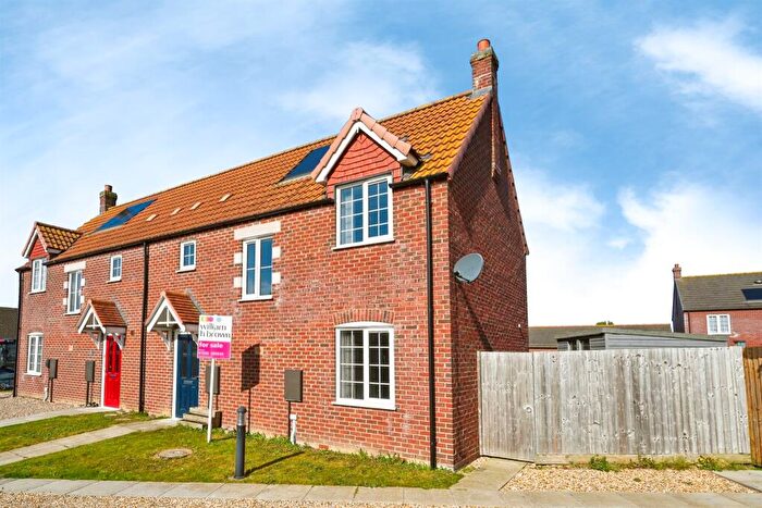 3 Bedroom Semi Detached House For Sale In Cheviot Crescent, Coningsby, Lincoln, LN4