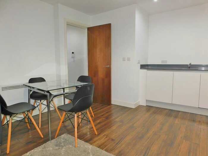 1 Bedroom Apartment To Rent In Broadway Residences, Broad Street, Birmingham, B15