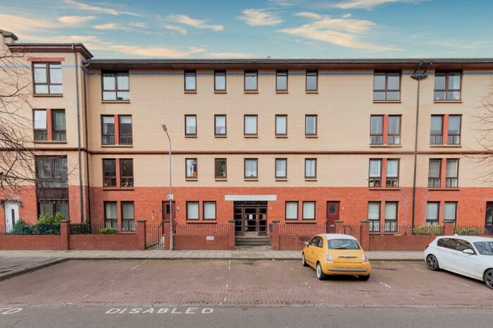 3 Bedroom Flat To Rent In Cromwell Street, Flat /, Glasgow, Glasgow, G20