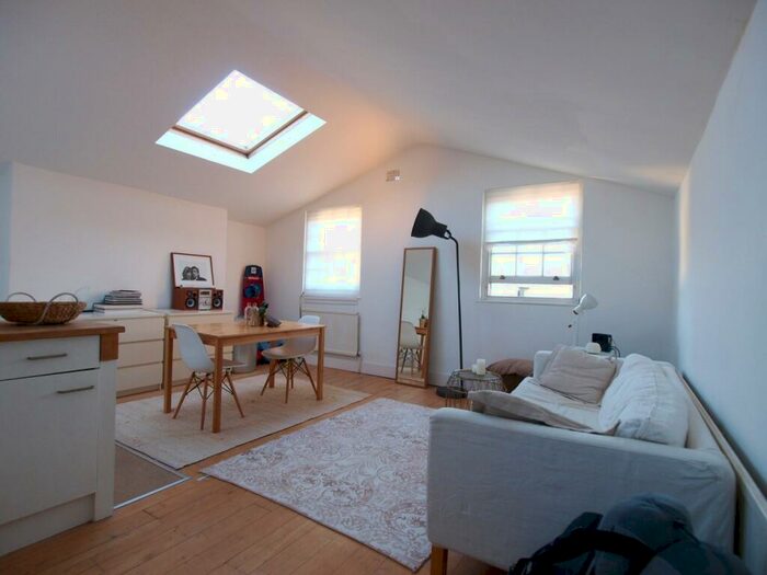 1 Bedroom Flat To Rent In Liverpool Road, Islington, N1