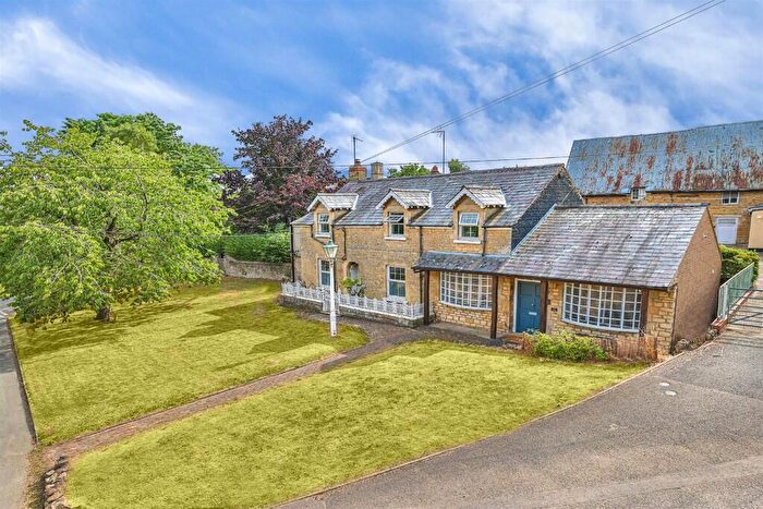 5 Bedroom Detached House For Sale In High Street, Twywell, NN14
