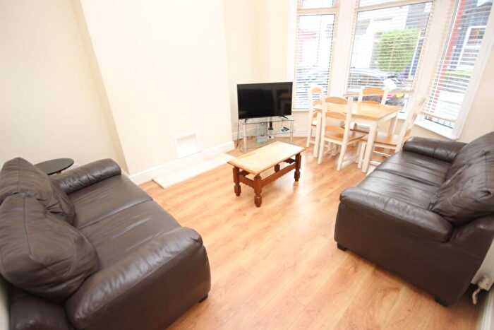 4 Bedroom Terraced House To Rent In Avondale Road, L15