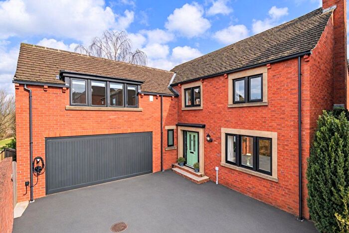 4 Bedroom Detached House For Sale In Stocksmoor Road, Midgley, Wakefield, WF4