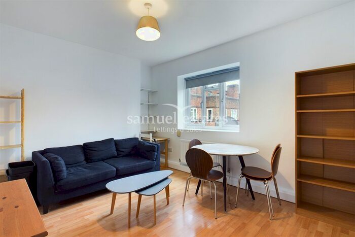 3 Bedroom Flat To Rent In Balin House, Borough, SE1