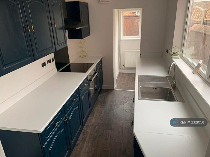 2 Bedroom Detached House To Rent In Sprowston Road, Norwich, NR3