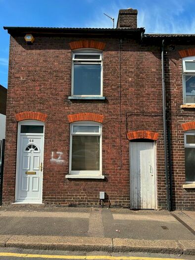 2 Bedroom Semi-Detached House To Rent In Collingdon Street, Luton, LU1