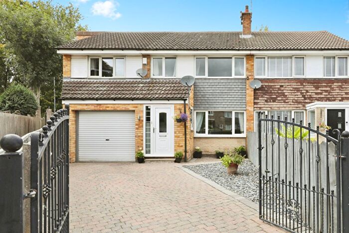 4 Bedroom Semi-Detached House For Sale In Portland Avenue, Aston, Sheffield, S26