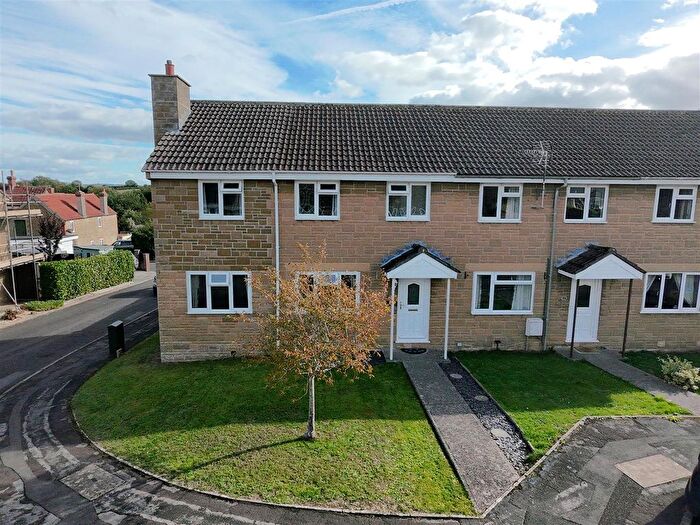 4 Bedroom Property For Sale In Glebelands, Merriott - No Onward Chain, TA16