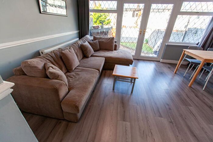 1 Bedroom House To Rent In Great Newton Street (Drop Out), L3