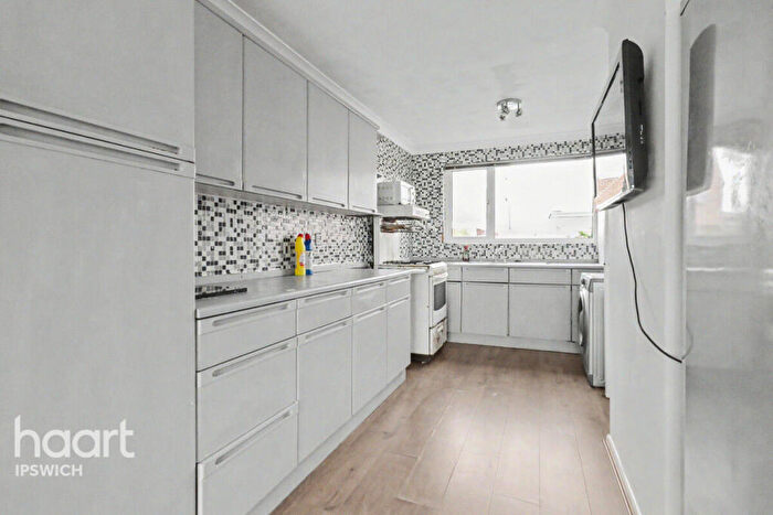 3 Bedroom End Of Terrace House For Sale In Rodney Court, Woodbridge, IP12