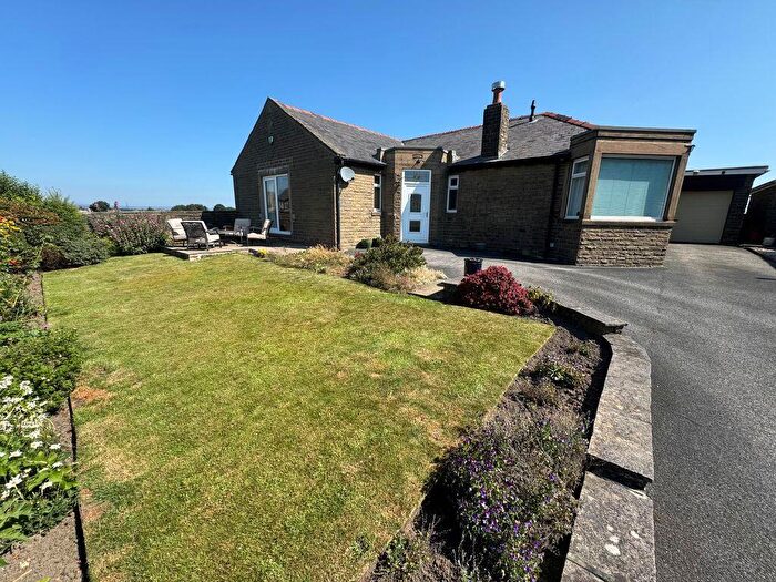 4 Bedroom Detached House For Sale In Stainland Road, Halifax, HX4