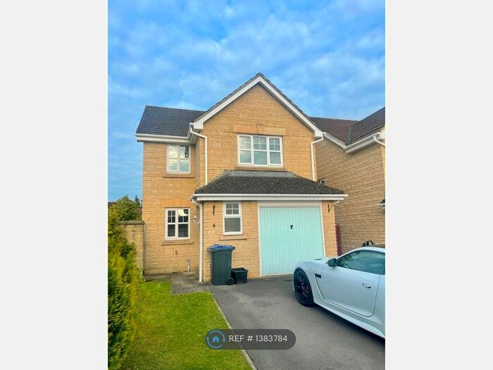 3 Bedroom Detached House To Rent In Barn Owl Road, Chippenham, SN14