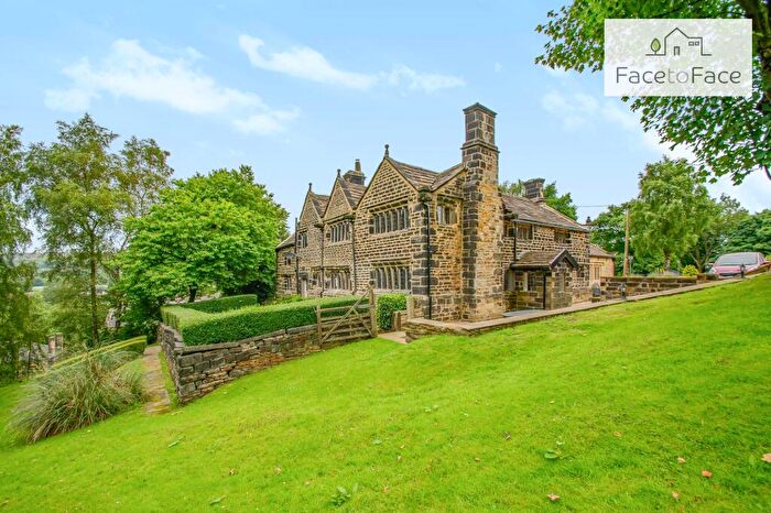 4 Bedroom Detached House For Sale In Blackstone Edge Old Road, Littleborough, OL15