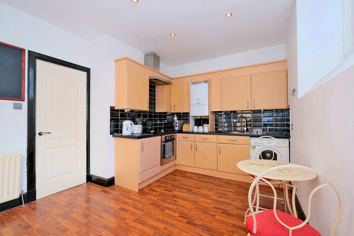 2 Bedroom Flat For Sale In George Street, Aberdeen, AB25