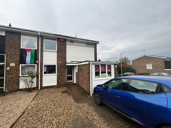 4 Bedroom End Of Terrace House To Rent In Kemsing Gardens, Canterbury, CT2