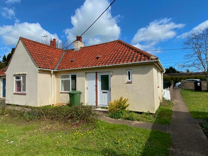 1 Bedroom Terraced Bungalow For Sale In Station Road, Earsham, Bungay, Suffolk, NR35