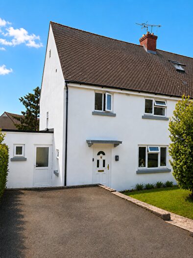 3 Bedroom Semi Detached House For Sale In Devereaux Road, Ebley, Stroud, GL5