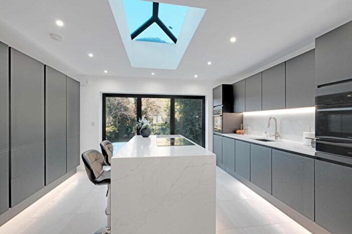 3 Bedroom Detached House For Sale In Wychall Lane, Kings Norton, Birmingham, B38