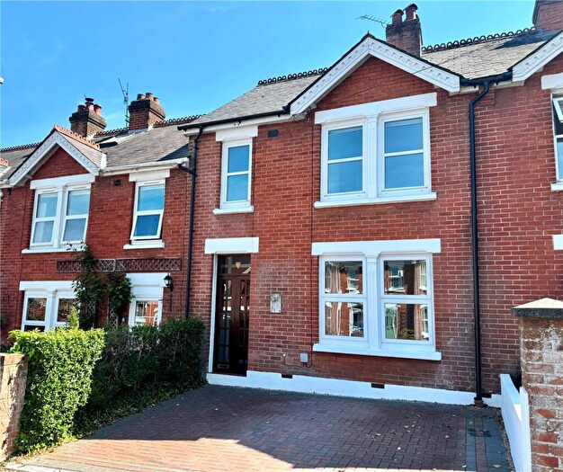 4 Bedroom Terraced House For Sale In Burford Road, Salisbury, Wiltshire, SP2