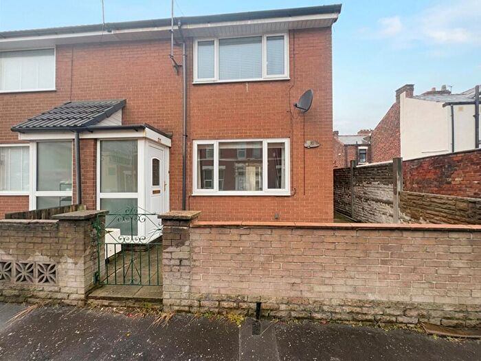 3 Bedroom End Of Terrace House For Sale In Plungington Road, Fulwood, PR2