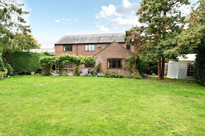4 Bedroom Detached House For Sale In The Hamlet, Gallowstree Common, Reading, RG4