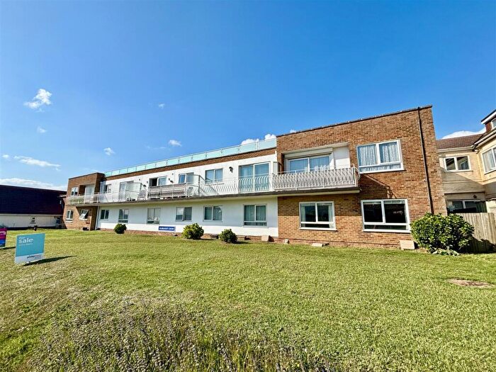 1 Bedroom Apartment For Sale In South Coast Road, Peacehaven, BN10