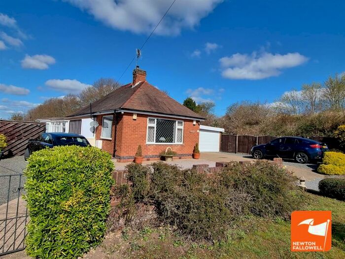 2 Bedroom Bungalow For Sale In Mansfield Road, Warsop, Mansfield, NG20