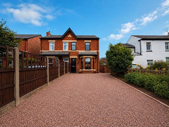 3 Bedroom Semi-Detached House For Sale In Poplar Street, Southport, Merseyside, PR8