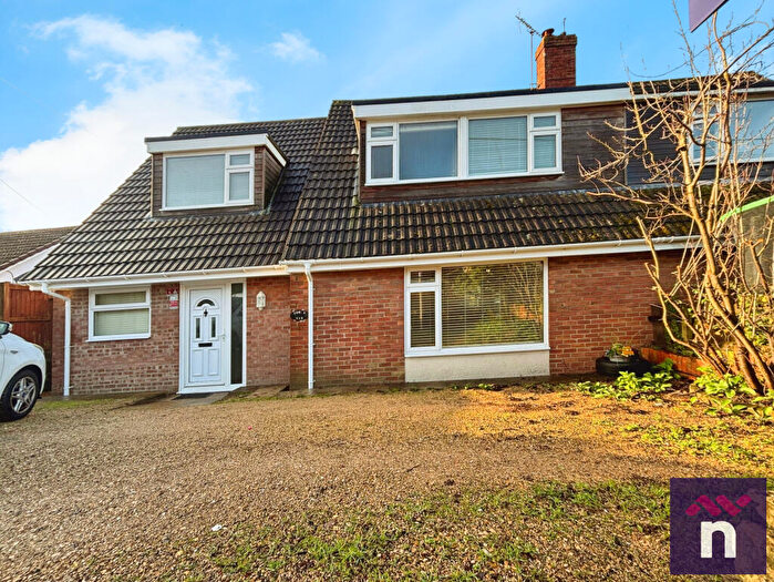 4 Bedroom Semi-Detached House To Rent In Copheap Lane, Warminster, BA12