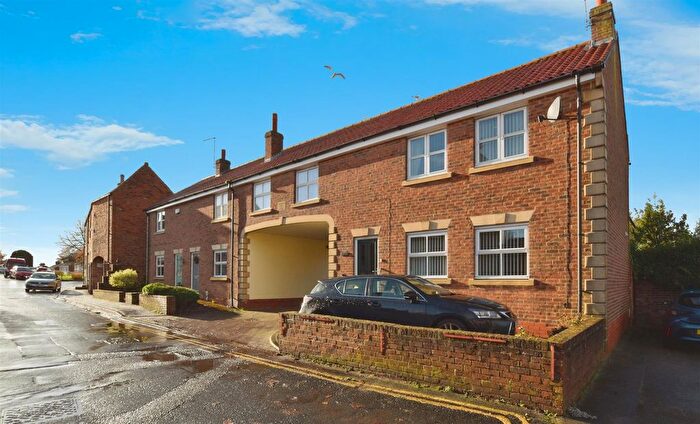 3 Bedroom End Of Terrace House For Sale In Market Hill, Hull, HU12