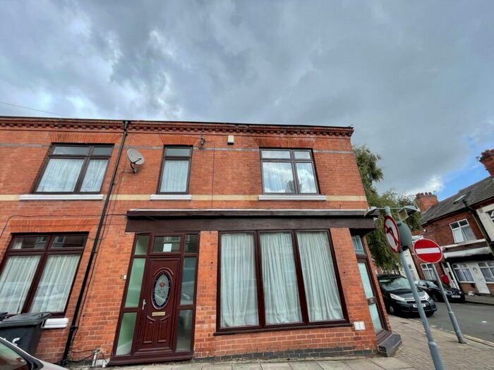 5 Bedroom Terraced House To Rent In Devana Road, Leicester, LE2