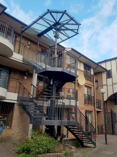 1 Bedroom Flat To Rent In Elsdale Street, Hackney, E9