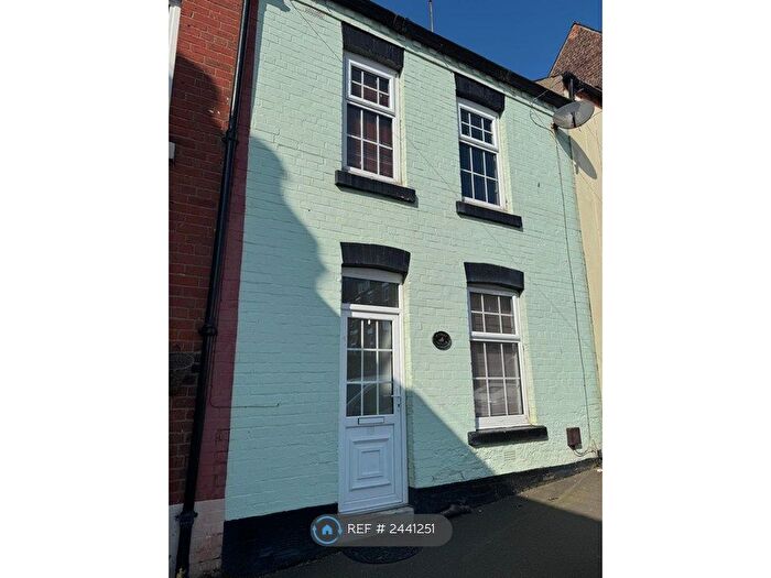 2 Bedroom Terraced House To Rent In Garibaldi Street, Scarborough, YO11