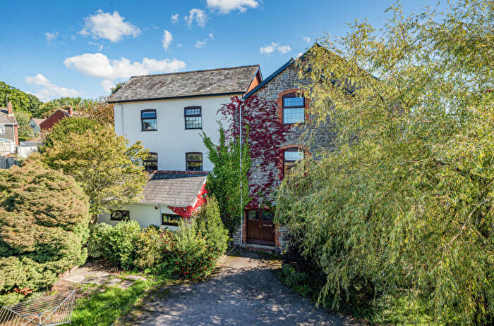 2 Bedroom Flat For Sale In Culmstock, Cullompton, Devon, EX15