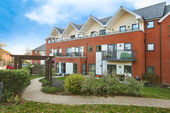 2 Bedroom Property For Sale In Hamble Lane, Hamble, Southampton, Hampshire, SO31