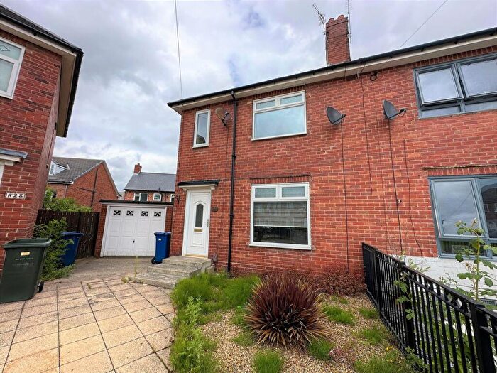 2 Bedroom End Of Terrace House To Rent In Midway, Walker, Newcastle Upon Tyne, NE6