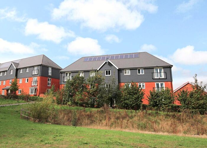 2 Bedroom Flat For Sale In St. Andrews Road, Botley, SO32
