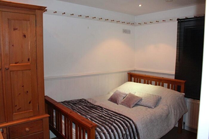 6 Bedroom House To Rent In Bedroom Detached House In Bournemouth, BH9