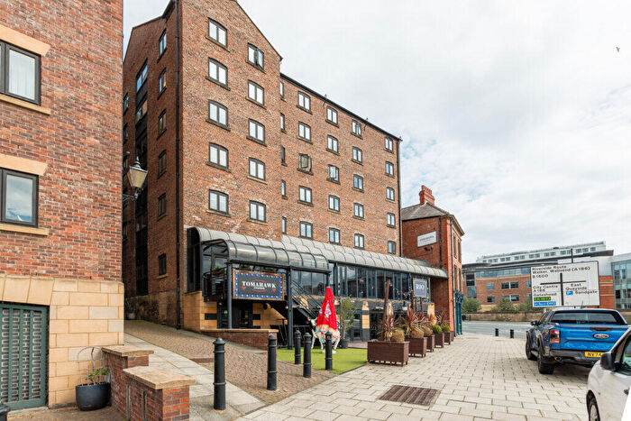 2 Bedroom Flat For Sale In Love Lane, Newcastle Upon Tyne, NE1