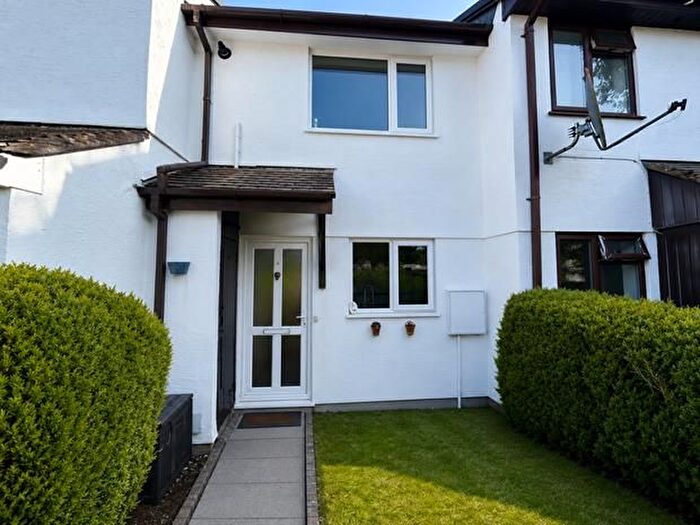 2 Bedroom Maisonette To Rent In Lynher Way, Calllington, PL17