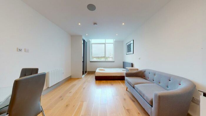 Studio To Rent In Lawrence Road, N15