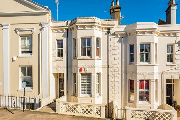 2 Bedroom Apartment For Sale In Paston Place, Brighton, BN2
