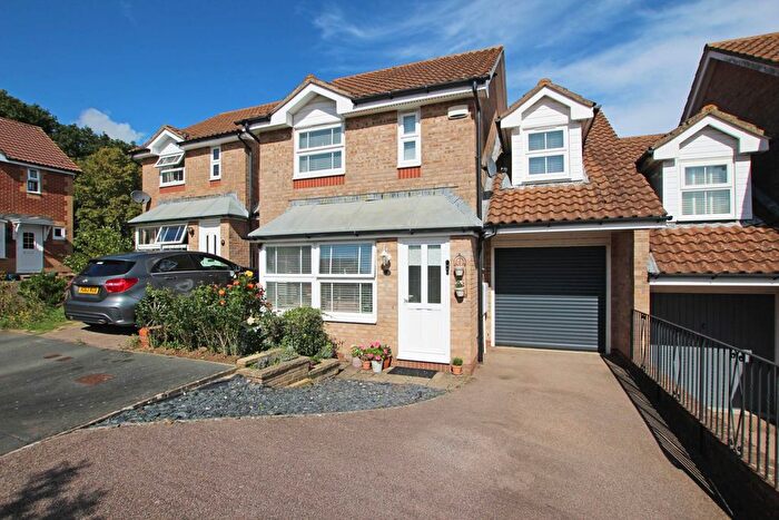 3 Bedroom Terraced House For Sale In Glessing Road, Stone Cross, BN24