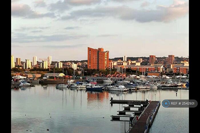 2 Bedroom Flat To Rent In Drift Court, London, E16