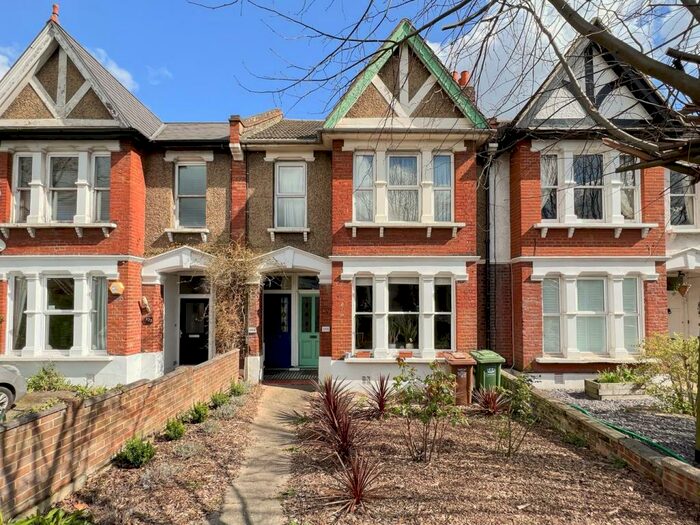 2 Bedroom Flat To Rent In Hither Green Lane, Hither Green, London, SE13