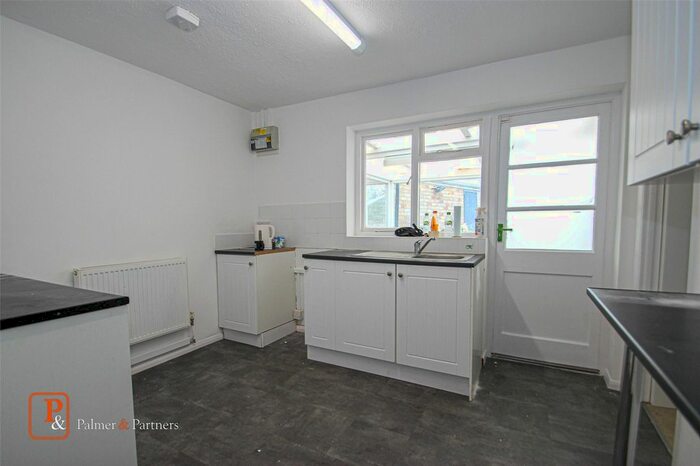 2 Bedroom Bungalow To Rent In Beechcroft Avenue, Kirby Cross, Frinton-On-Sea, Essex, CO13